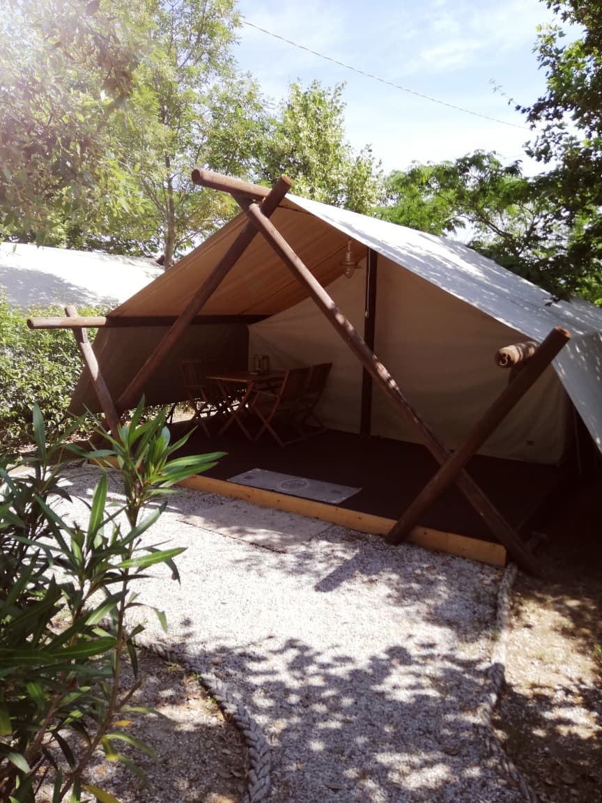Lodge tents 2